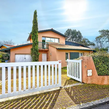 Au Pyla-sur-mer, Au Calme, Proche Plage, Pour 8 Pers. Avec Jardin, Terrasses Et Confort - Fr-1-433-117